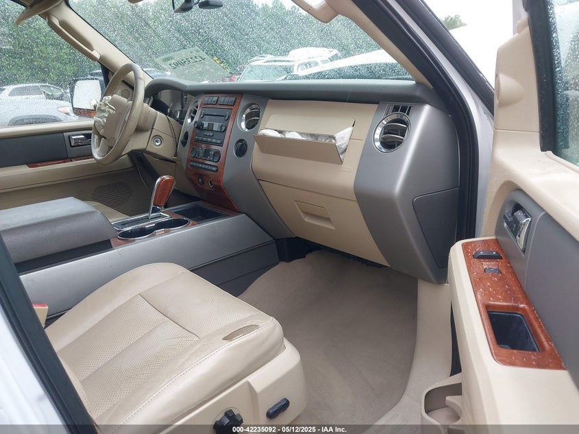 2007 FORD EXPEDITION VIN: 1FMFK17537LA82743