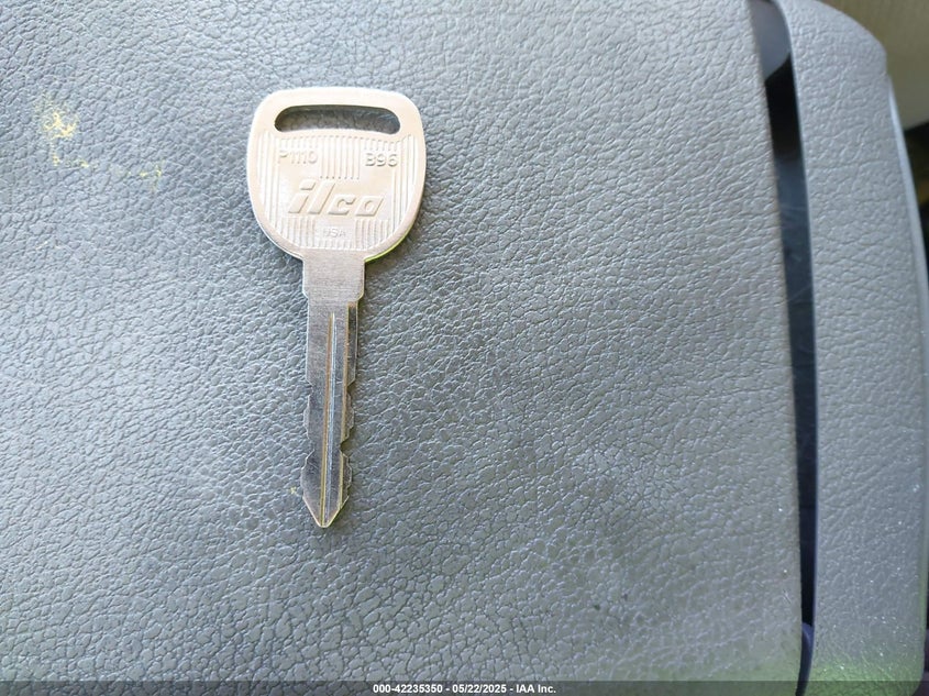 1999 GMC Sonoma Sls VIN: 1GTCS19X2X8531872 Lot: 42235350