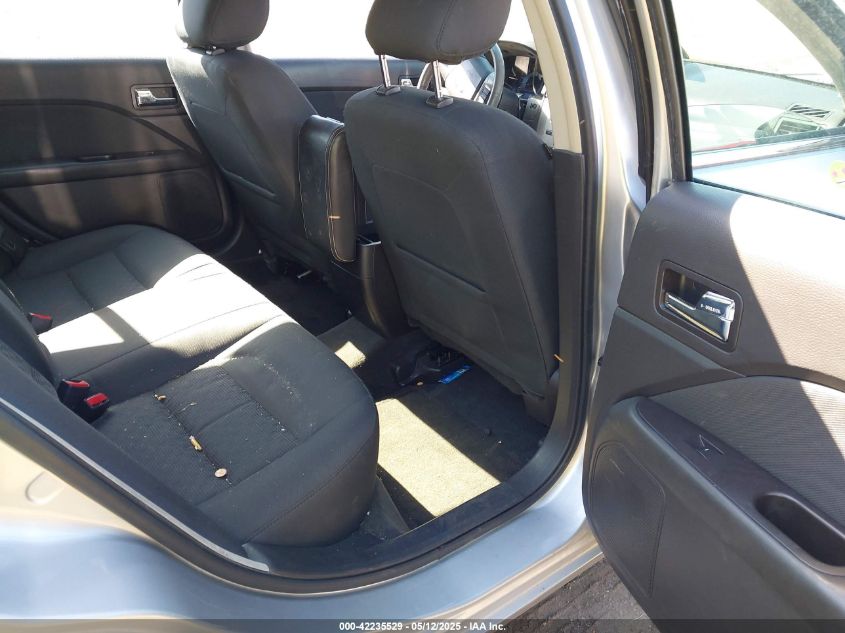 2011 Ford Fusion Se VIN: 3FAHP0HAXBR173870 Lot: 42235529