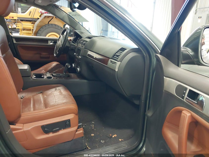 2008 VOLKSWAGEN TOUAREG 2 VIN: WVGCB77L98D030436