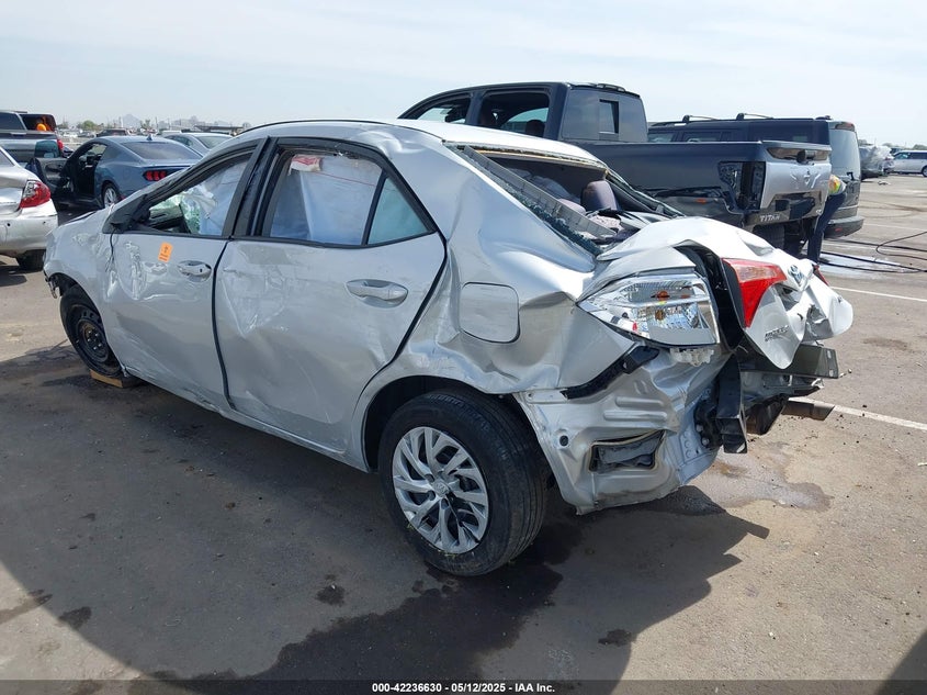 VIN 2T1BURHE5JC068433 2018 TOYOTA COROLLA LE