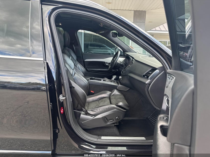 2016 VOLVO XC90 VIN: YV4A22PM2G1093365