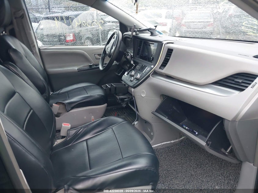 5TDZK3DC7GS729787 2016 TOYOTA SIENNA photo no. 5