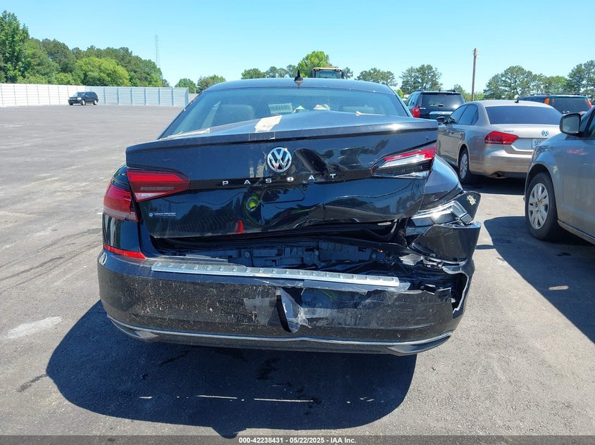 2021 VOLKSWAGEN PASSAT VIN: 1VWSA7A30MC003988