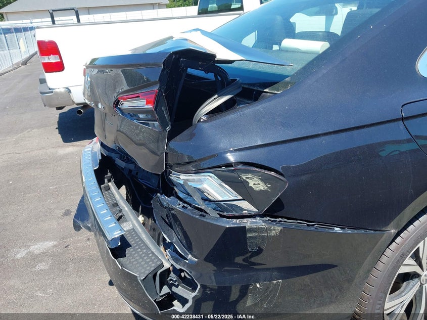 2021 VOLKSWAGEN PASSAT VIN: 1VWSA7A30MC003988