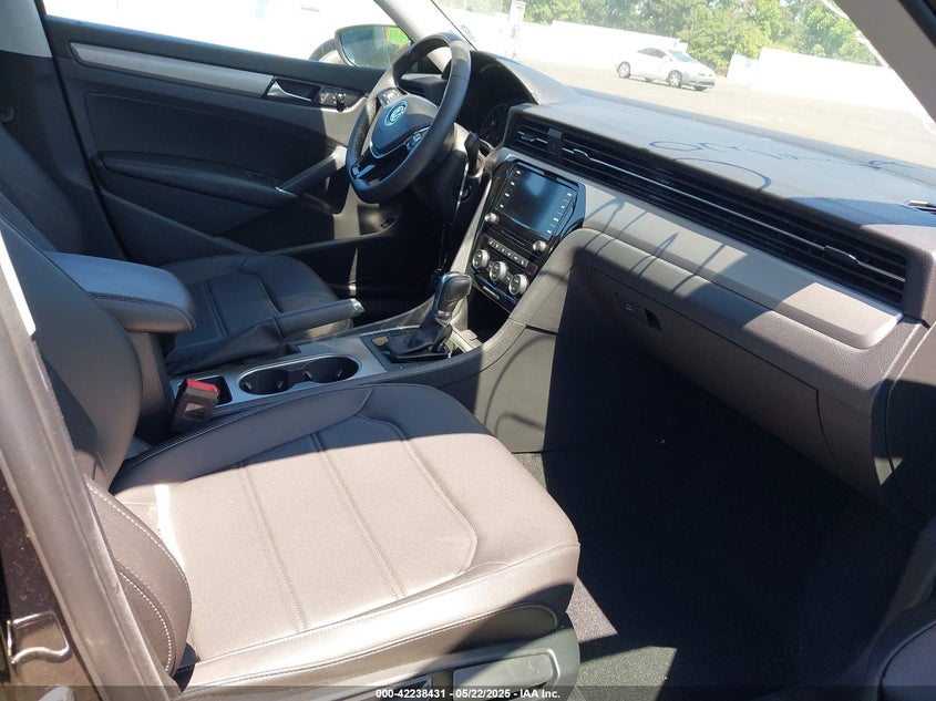 2021 VOLKSWAGEN PASSAT VIN: 1VWSA7A30MC003988