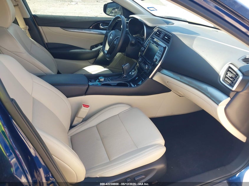 2021 NISSAN MAXIMA(VIN: 1N4AA6CV2MC511005