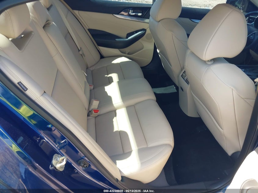 2021 NISSAN MAXIMA(VIN: 1N4AA6CV2MC511005