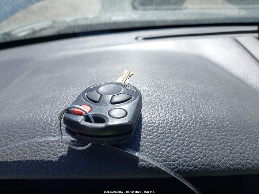 2010 FORD FUSION VIN: 3FAHP0HA0AR124675