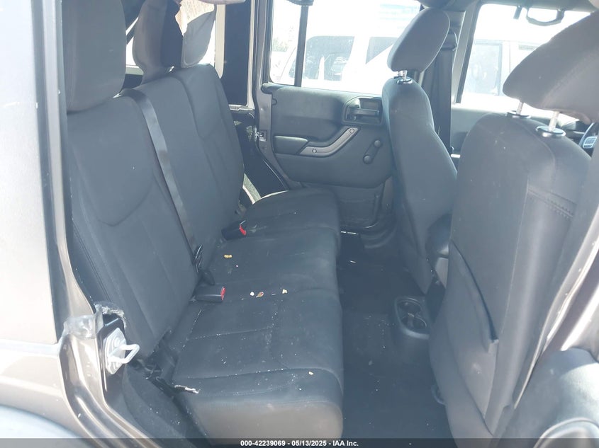 2016 JEEP WRANGLER UNLIMITED SPORT - 1C4BJWDG7GL229364