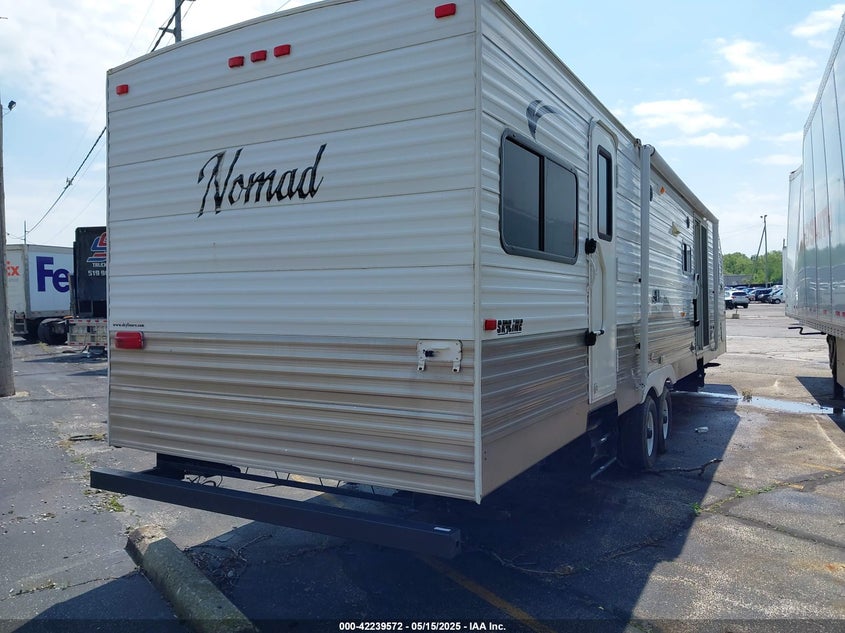 2011 SKYL NOMAD 367 VIN: 1SE900R23BF001519