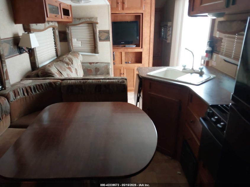2011 SKYL NOMAD 367 VIN: 1SE900R23BF001519