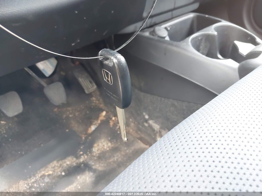 2008 HONDA FIT VIN: JHMGD37648S011368