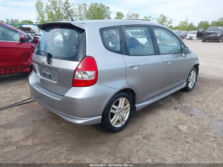 2008 HONDA FIT VIN: JHMGD37648S011368