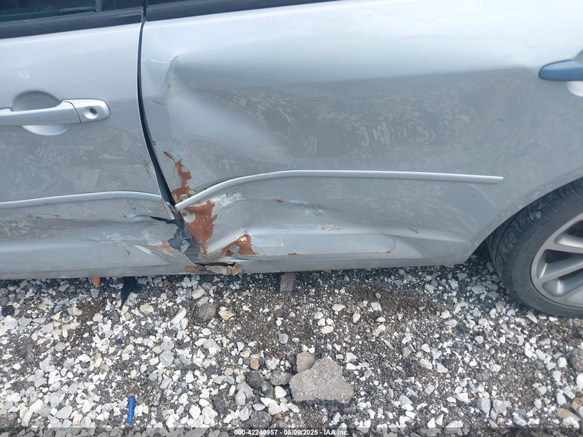 2009 FORD FUSION VIN: 3FAHP07109R191676