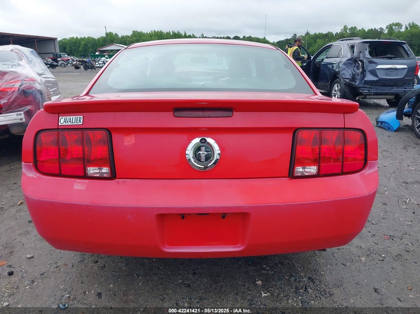 2008 Ford Mustang VIN: 1ZVHT80N785105635 Lot: 42241421