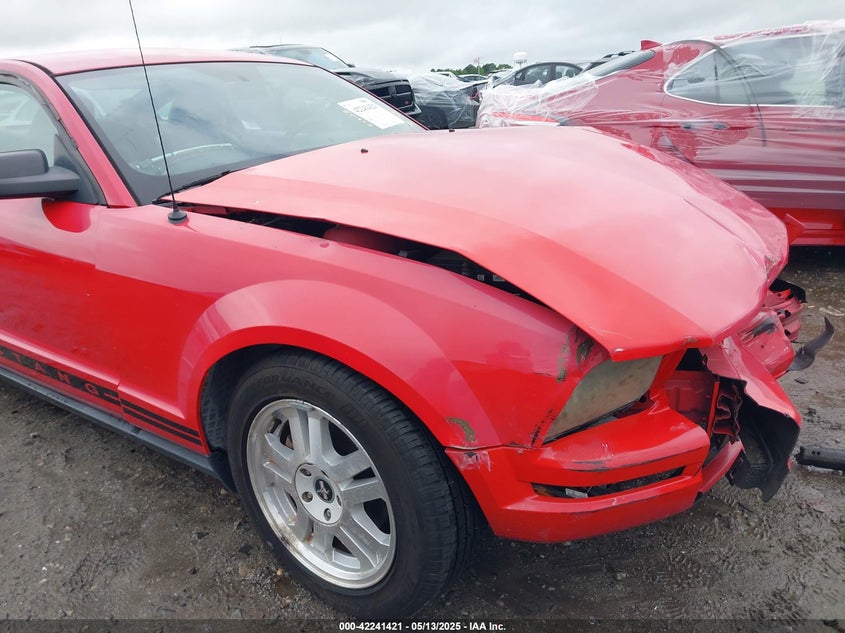 2008 Ford Mustang VIN: 1ZVHT80N785105635 Lot: 42241421