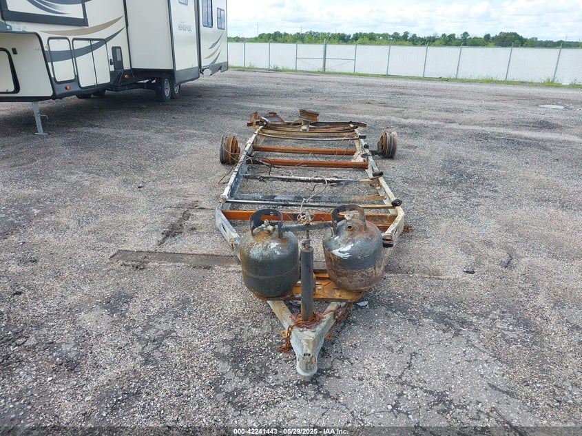 4PXT4212721021810 2002 ARO  photo no. 5
