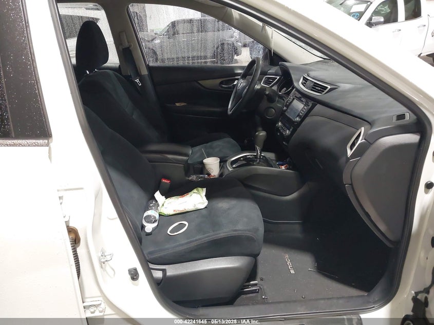 2016 NISSAN ROGUE VIN: JN8AT2MT5GW025807
