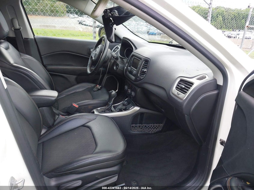 2018 JEEP COMPASS LATITUDE 4X4 - 3C4NJDBBXJT320472