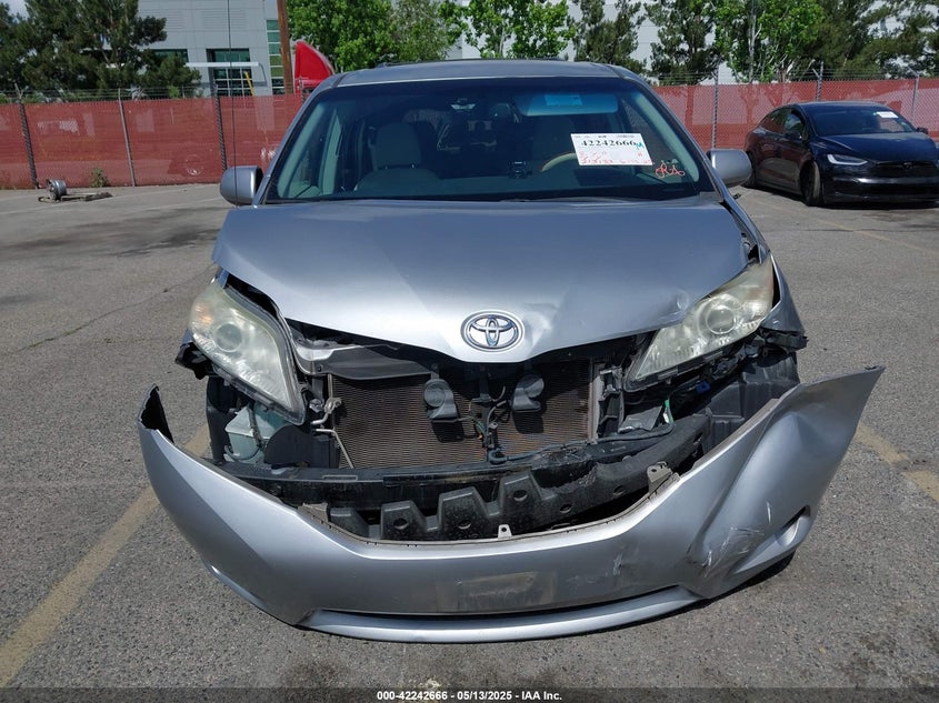 2012 TOYOTA SIENNA VIN: 5TDKK3DC7CS239670