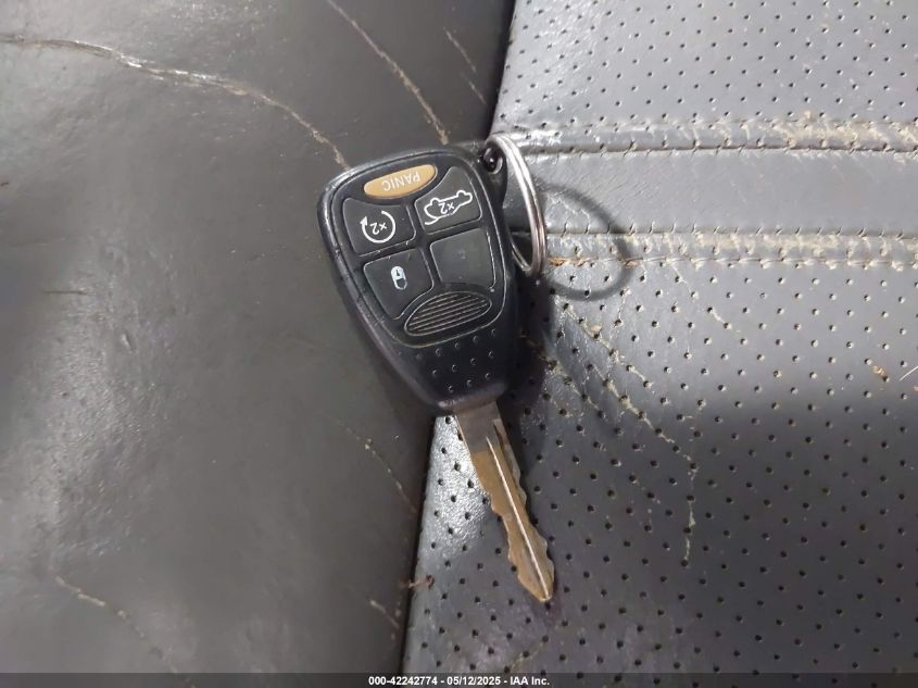 2007 Jeep Grand Cherokee Limited VIN: 1J8HR58277C615092 Lot: 42242774