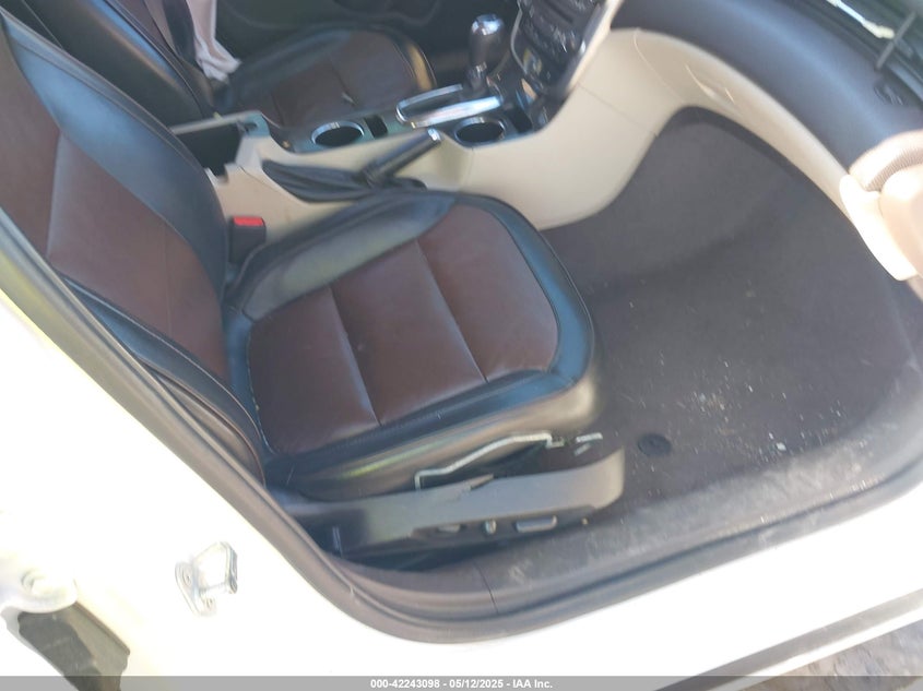 2014 CHEVROLET MALIBU VIN: 1G11C5SL4EF283158