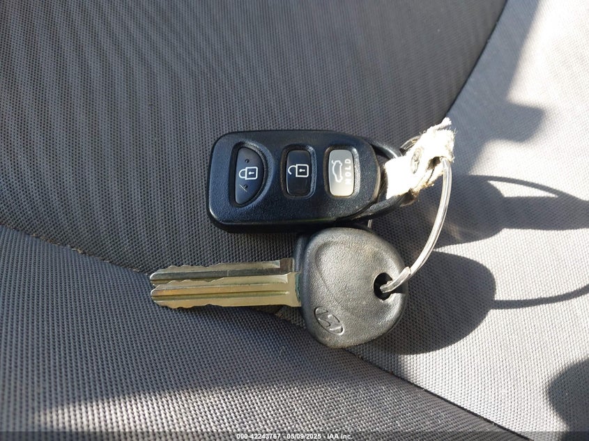 2013 HYUNDAI ELANTRA GLS - 5NPDH4AE9DH297659