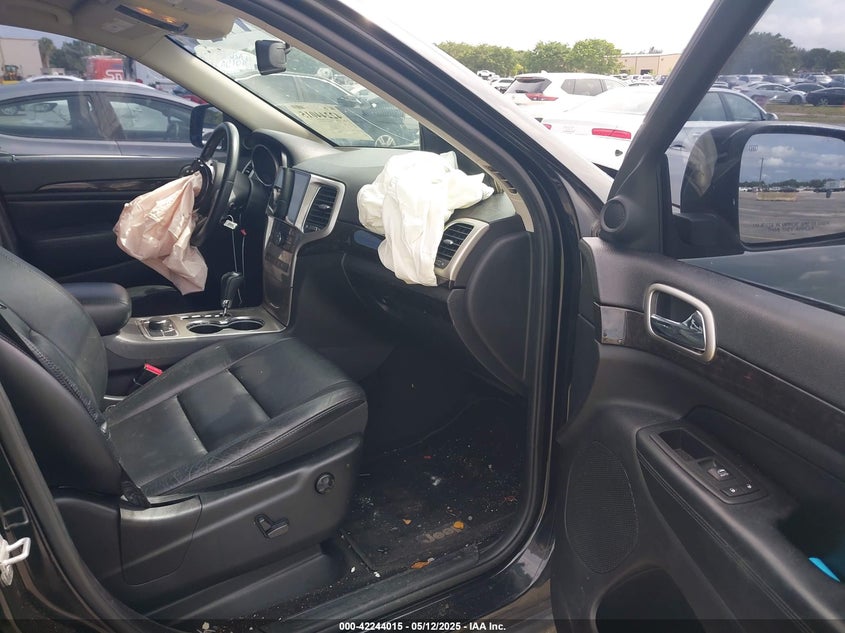 2013 JEEP GRAND CHEROKEE VIN: 1C4RJFAT6DC597112