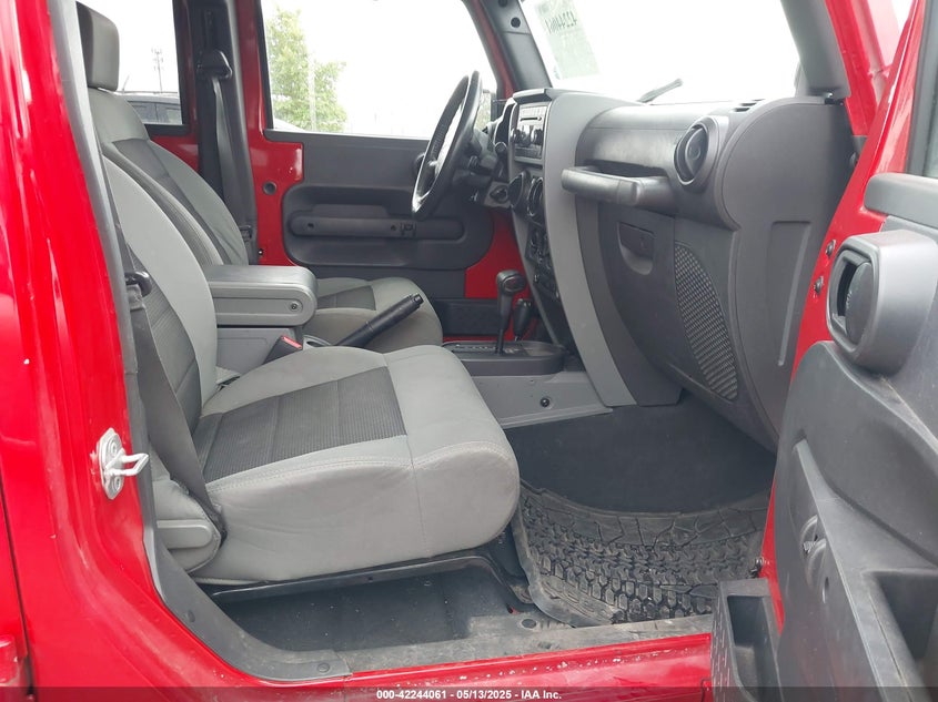 2008 JEEP WRANGLER / VIN: 1J4GA39128L569641