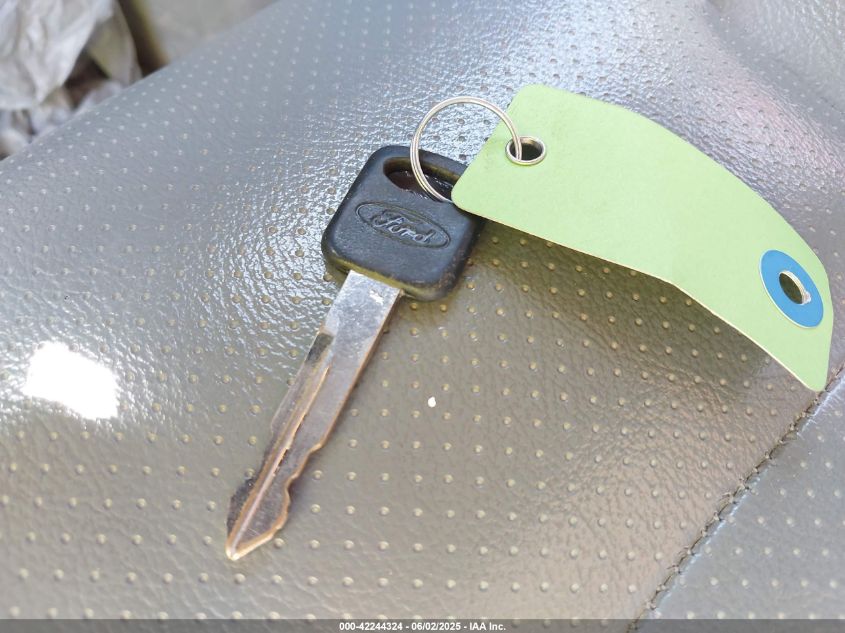 2012 Ford E-350 Cutaway VIN: 1FDSE3FL4CDA95765 Lot: 42244324