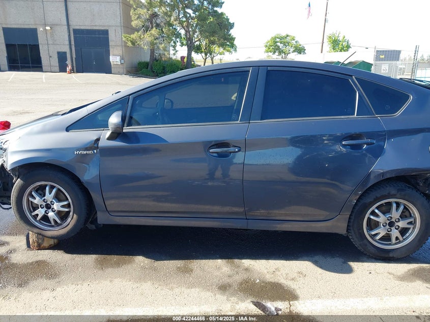 2011 TOYOTA PRIUS VIN: JTDKN3DU5B1458400