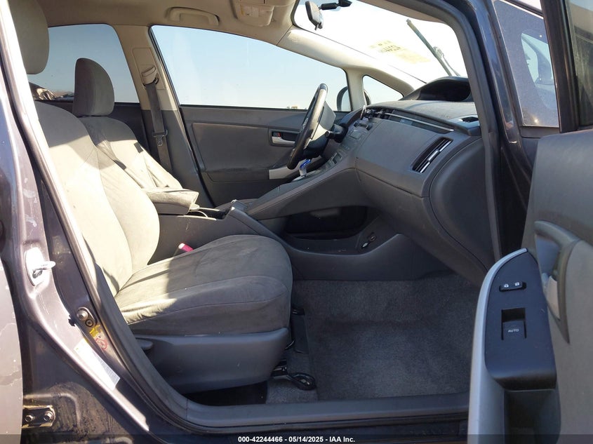 2011 TOYOTA PRIUS VIN: JTDKN3DU5B1458400