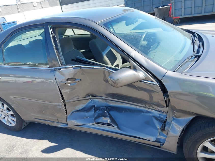2006 TOYOTA CAMRY VIN: 4T1BE32K06U748948