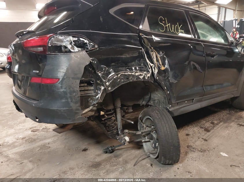 2019 HYUNDAI TUCSON SE - KM8J2CA45KU065869