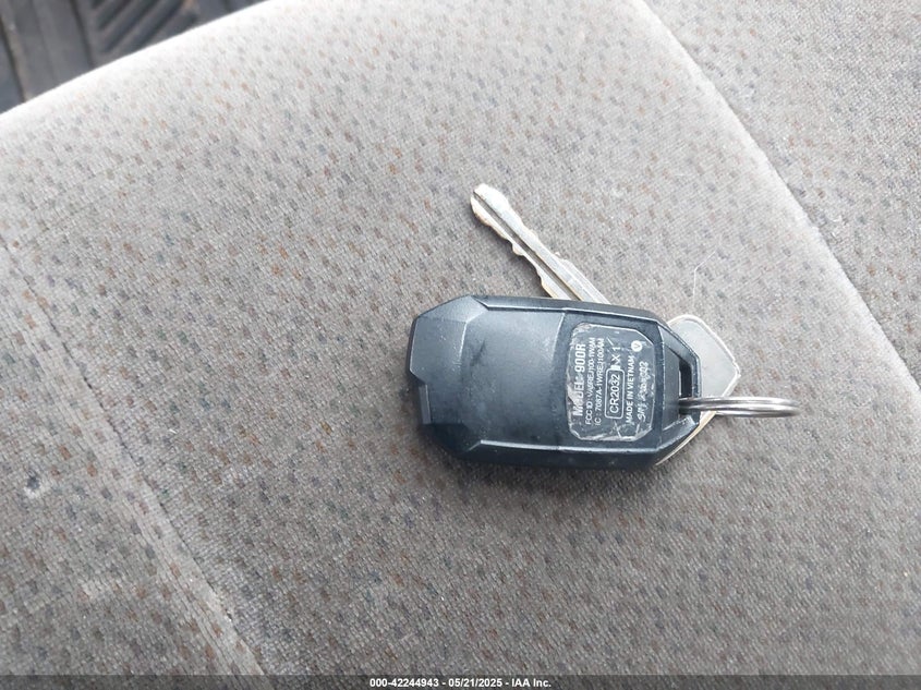 2002 Toyota Corolla Le VIN: 2T1BR12E12C581966 Lot: 42244943