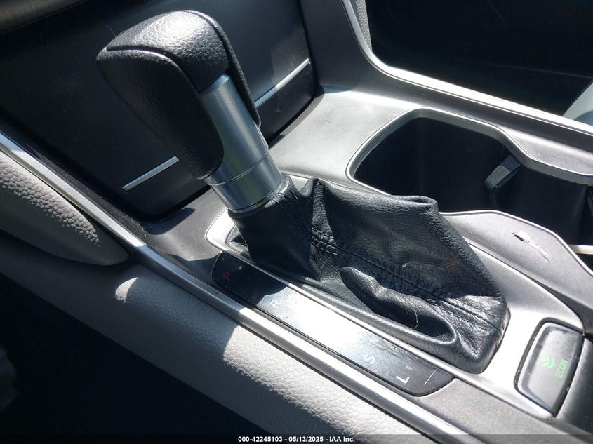 2019 HONDA ACCORD VIN: 1HGCV1F11KA049856