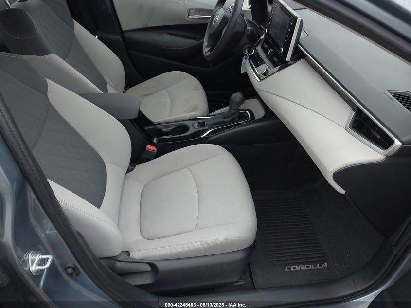 2020 TOYOTA COROLLA LE - JTDEPRAE8LJ048716