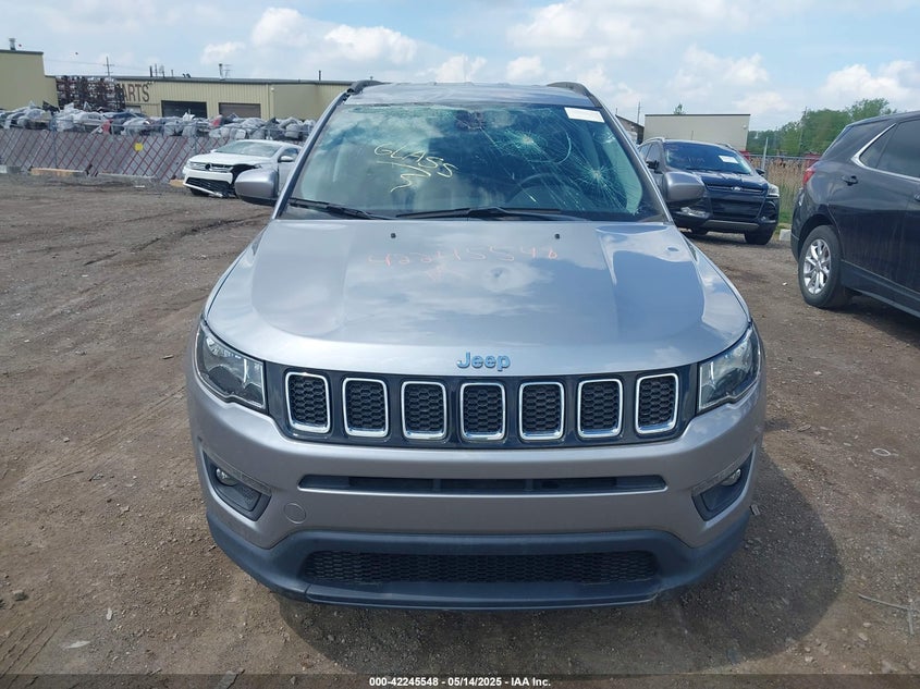 2018 Jeep Compass Latitude 4X4 VIN: 3C4NJDBB6JT349368 Lot: 42245548