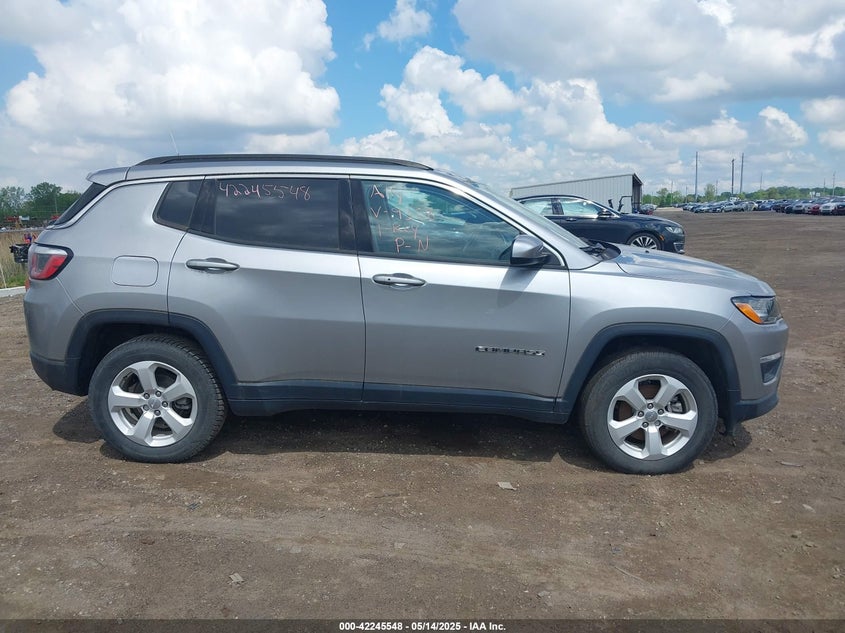 2018 Jeep Compass Latitude 4X4 VIN: 3C4NJDBB6JT349368 Lot: 42245548