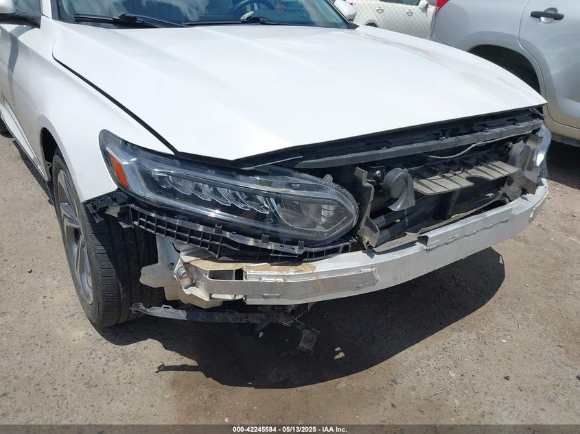 2018 HONDA ACCORD VIN: 1HGCV1F57JA030696