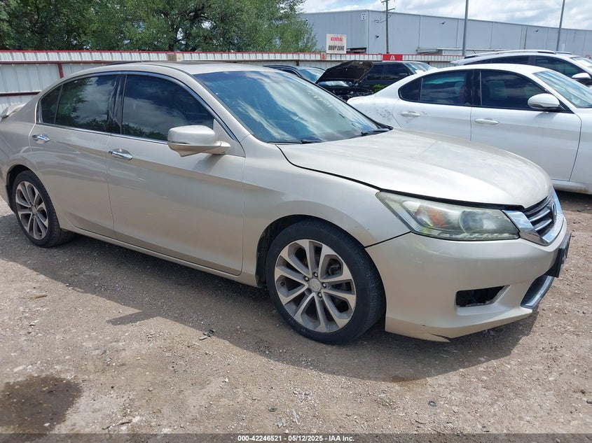 2013 HONDA ACCORD VIN: 1HGCR3F80DA025211