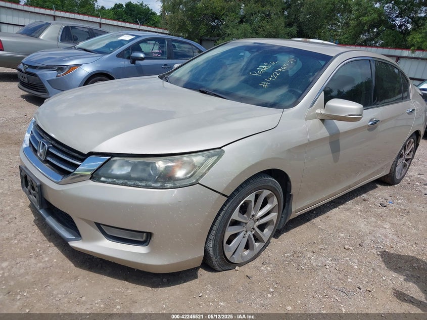 2013 HONDA ACCORD VIN: 1HGCR3F80DA025211
