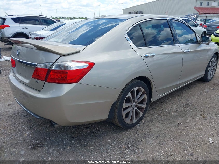 2013 HONDA ACCORD VIN: 1HGCR3F80DA025211