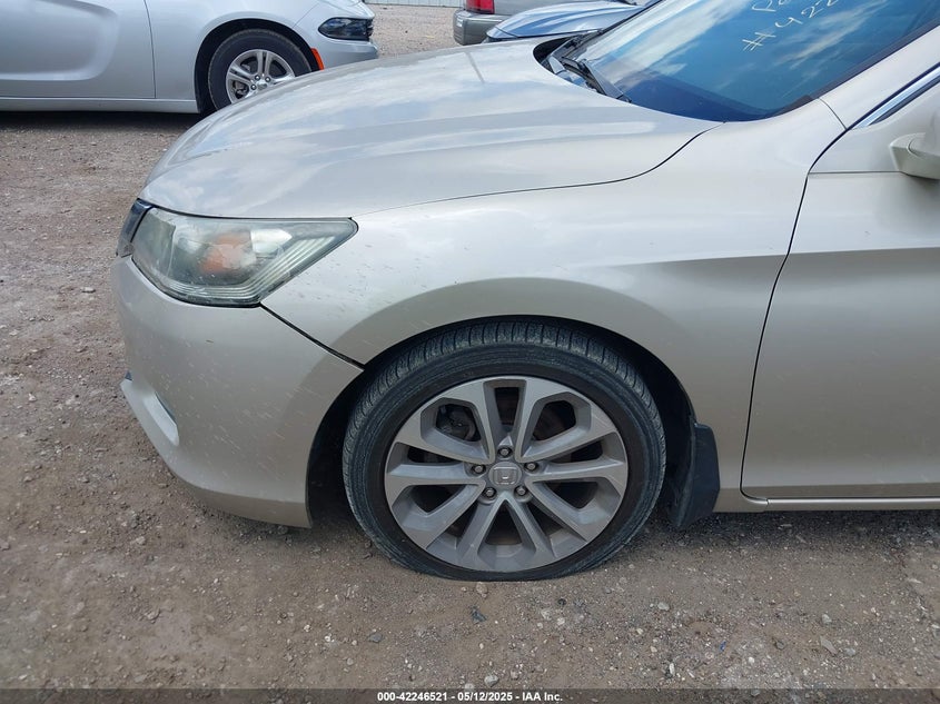2013 HONDA ACCORD VIN: 1HGCR3F80DA025211
