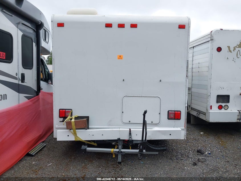 2017 Ford E-350 Cutaway VIN: 1FDWE3FS8HDC31038 Lot: 42246712