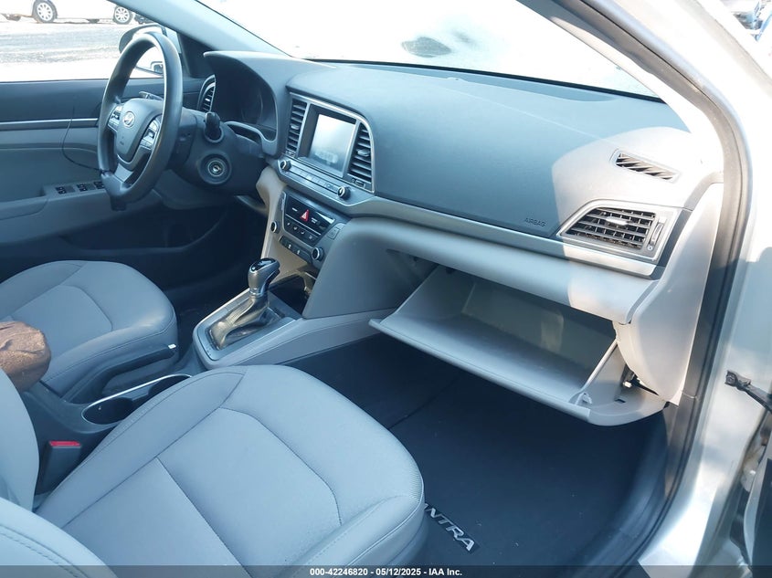 2017 HYUNDAI ELANTRA VIN: 5NPD84LF9HH124185