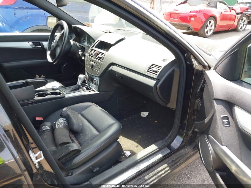 2008 MERCEDES-BENZ C 300 VIN: WDDGF81X08F160997
