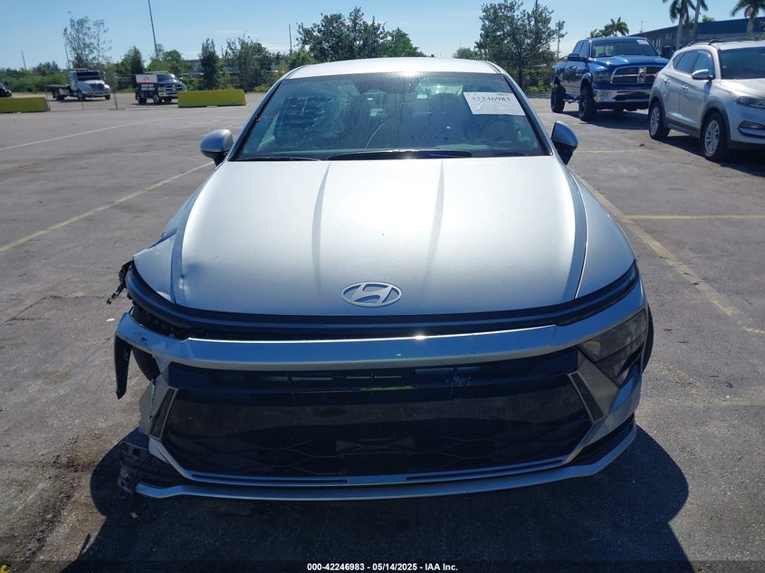 2025 HYUNDAI SONATA VIN: KMHL64JA0SA449438