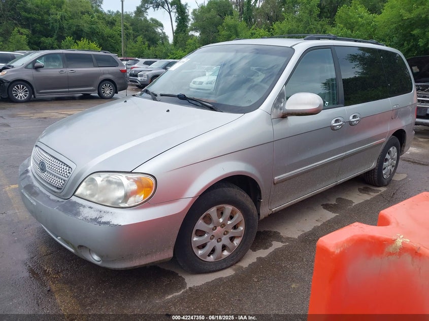 KNDUP132256698096 2005 KIA SEDONA photo no. 2